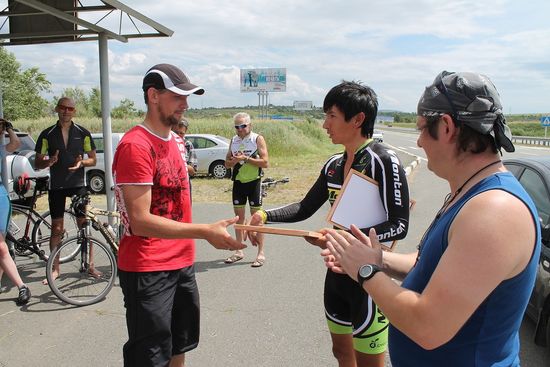 Александр Гетт из Абакана стал победителем в двухдневных шоссейных соревнованиях по велоспорту